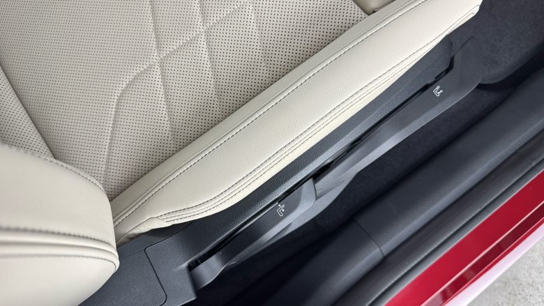 BMW iX2 150kW eDrive20 M Sport 65kWh 5dr Auto [Tech/Pro] Electric Hatchback